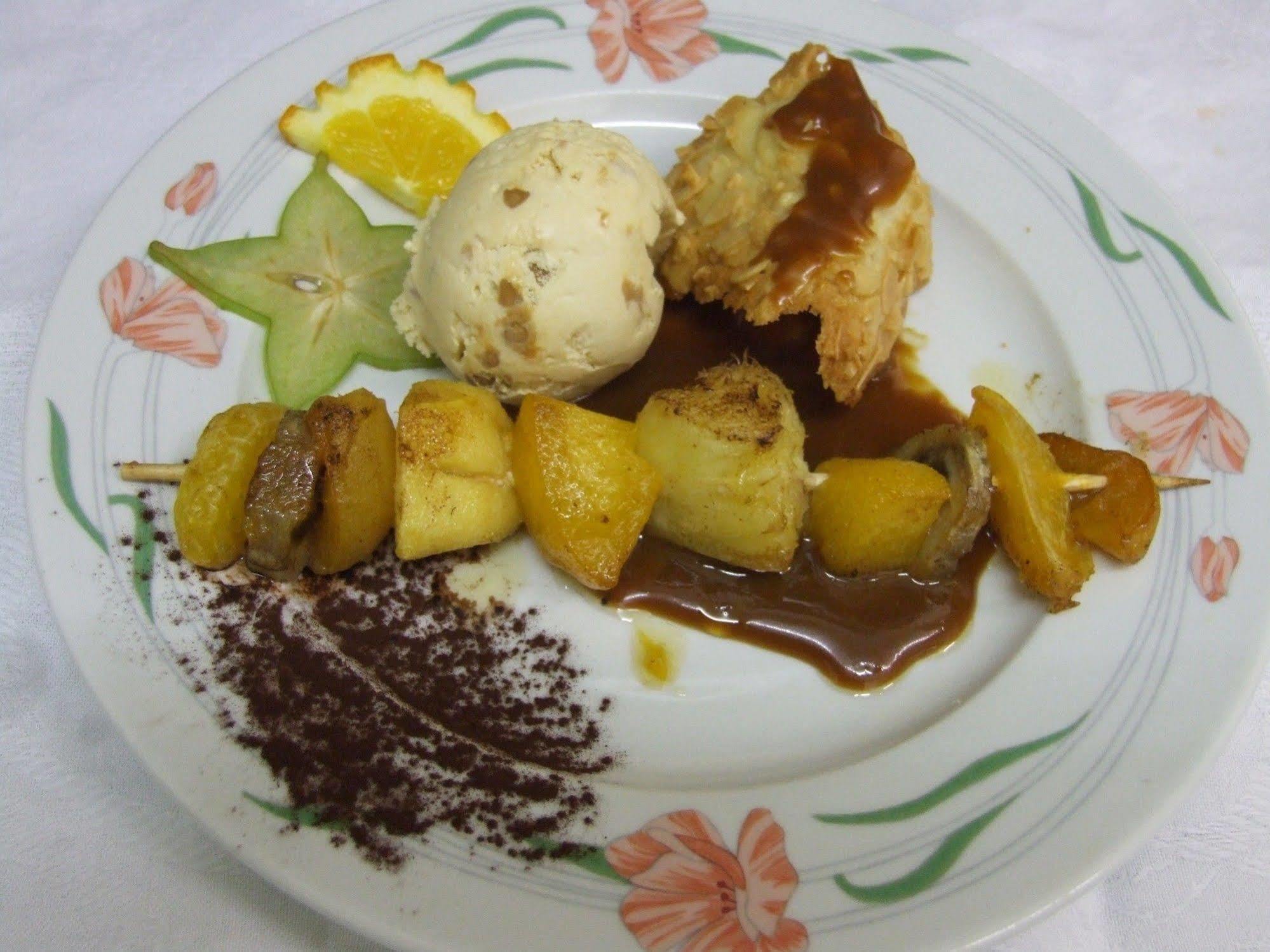 Hotel & Restaurant Azur La Freissinouse Exteriör bild